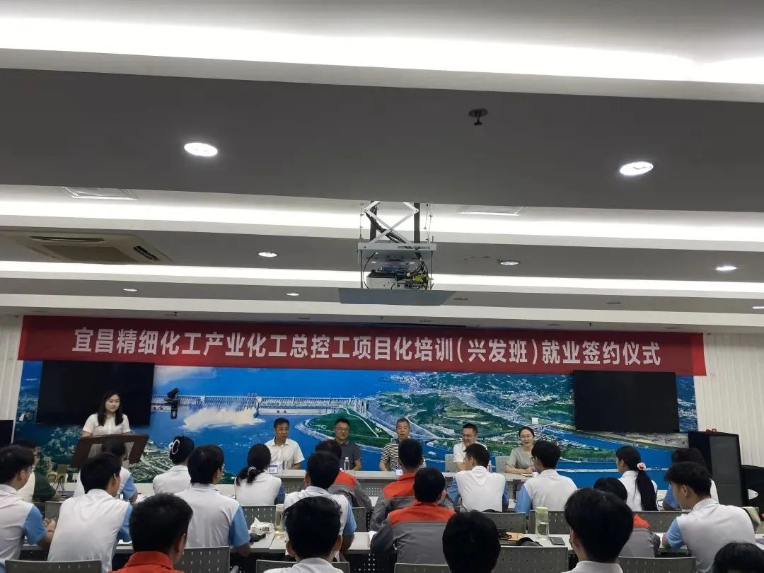 a0cfe747cf3e22aaa05adaccb3c1037e.jpg