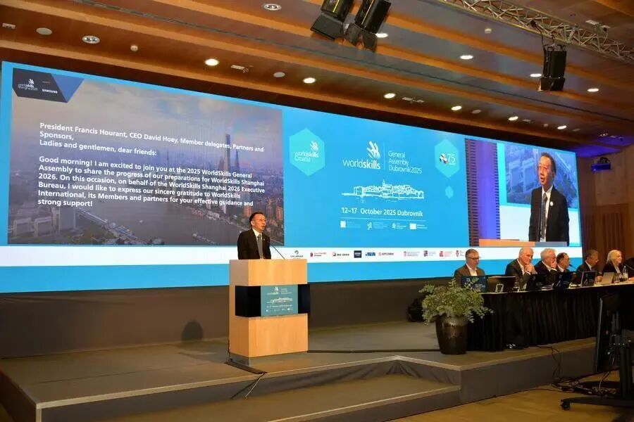 01cd113f03e69b5ef031be0e99731993.jpg 01cd113f03e69b5ef031be0e99731993.jpg