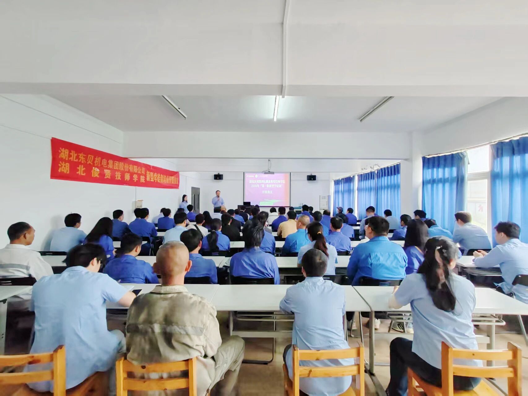 264aa19e85aef986d137ea9c984ccde3.jpg